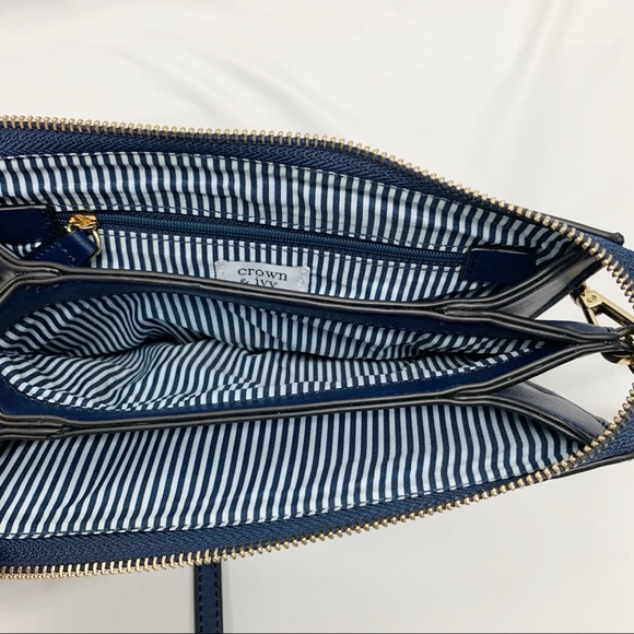 NWOT Crown & Ivy Navy Blue Dixie Crossbody - Picture 4 of 4